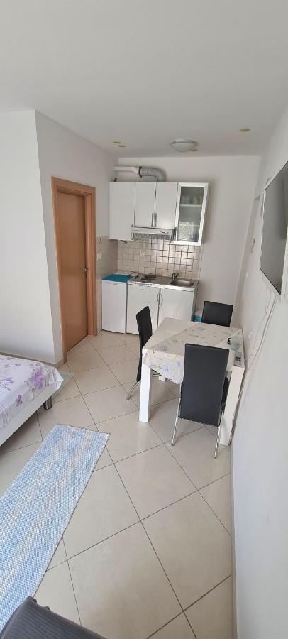 Apartman Scotti Kaštela Esterno foto