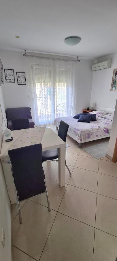 Apartman Scotti Kaštela Esterno foto